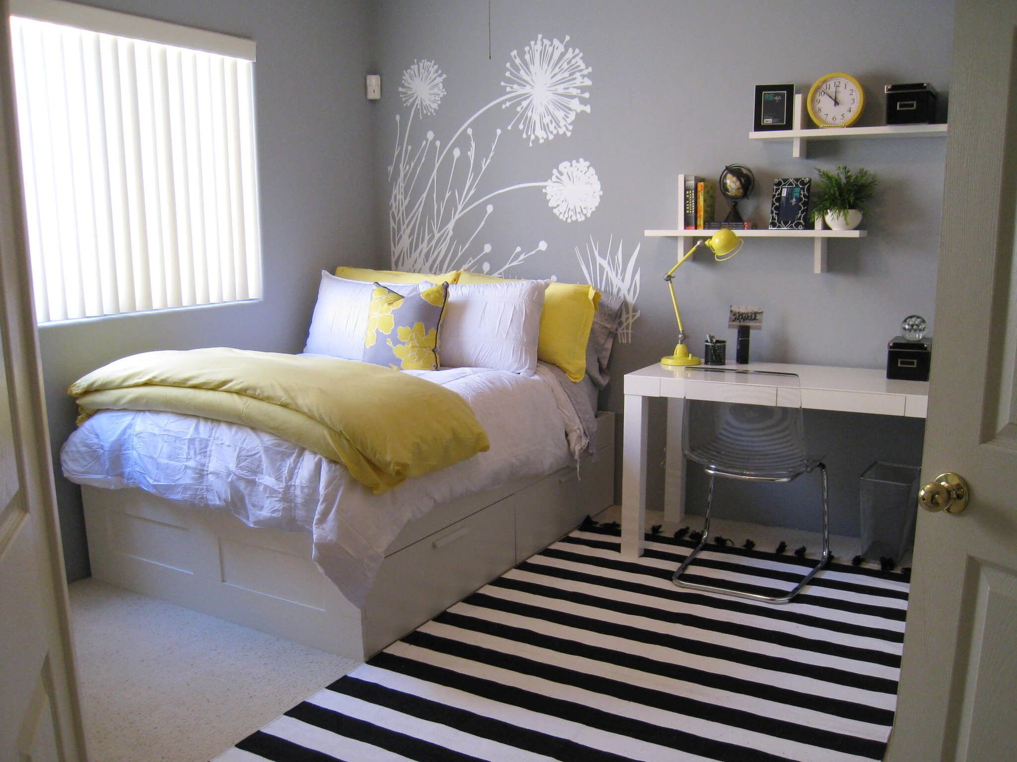 5 Tips To Make A Small Bedroom Look Bigger