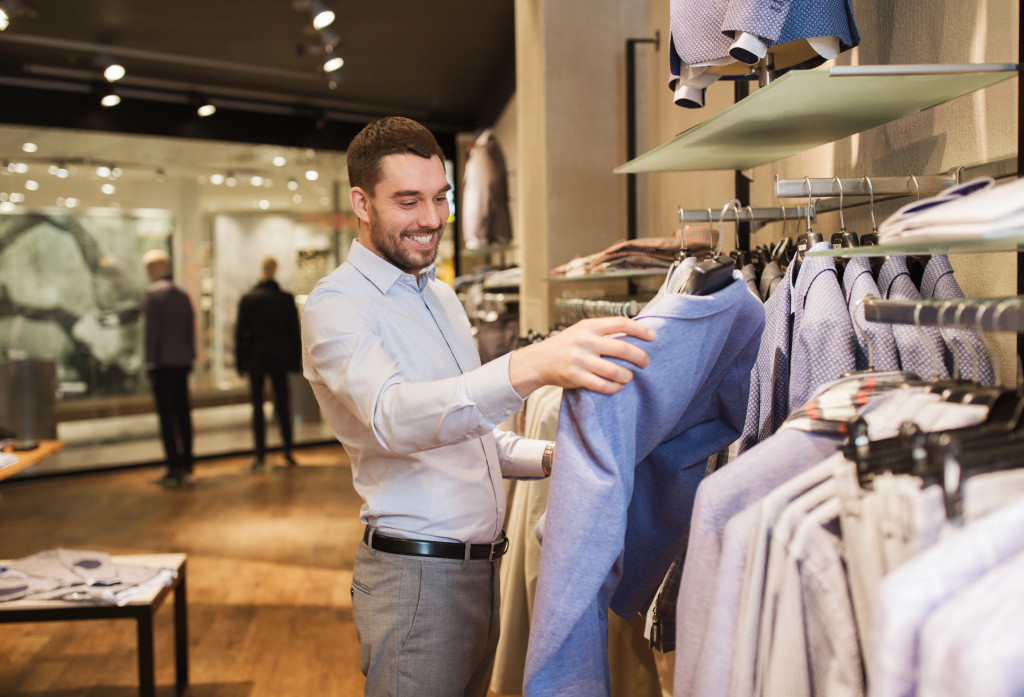 key considerations when starting a clothing shop